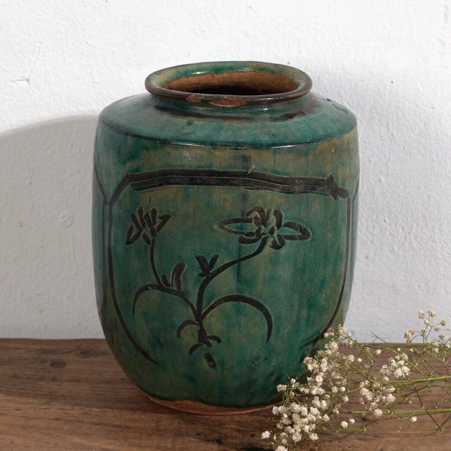 Green Antique Chinese Ceramic Vase For Sale - Image 8 of 8