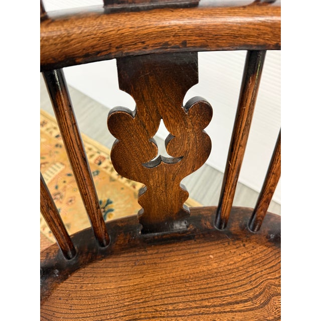 Early 20th Century Antonios Antiques English Windsor Armchairs, Pair For Sale - Image 5 of 12