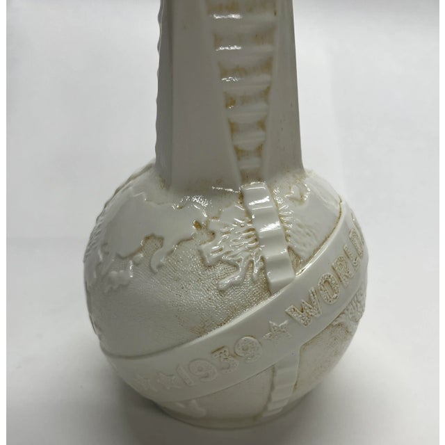 1939 New York World's Fair Milk Glass Bottle For Sale - Image 4 of 8
