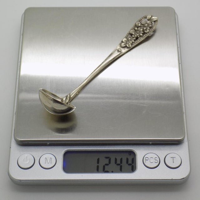 Silver Vintage Italian Handmade Silver Mini Olive Ladle with Flower Handling, 1980s For Sale - Image 8 of 11