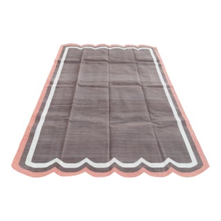 Handmade Cotton Vegetable Dyed Scalloped Edge Rug Brown With Cream and Terracotta Red Border - 8x10 For Sale