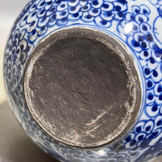 Blue and White Phoenix & Grape Porcelain Bowl, Chinoiserie Decor Basin For Sale - Image 4 of 9