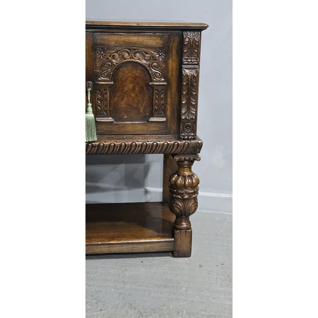 Vintage Elizabethan Sideboard in Oak and Burr Walnut, 1920 For Sale - Image 3 of 18