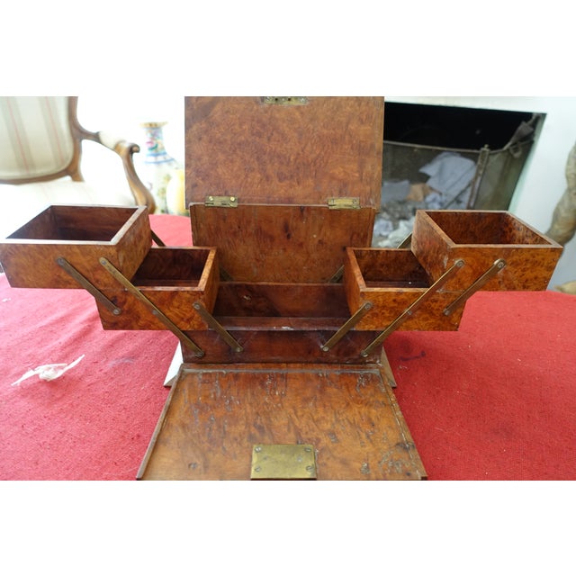Art Deco Couture Jewelry Box with Magnifying Glass, 1930s For Sale - Image 6 of 6