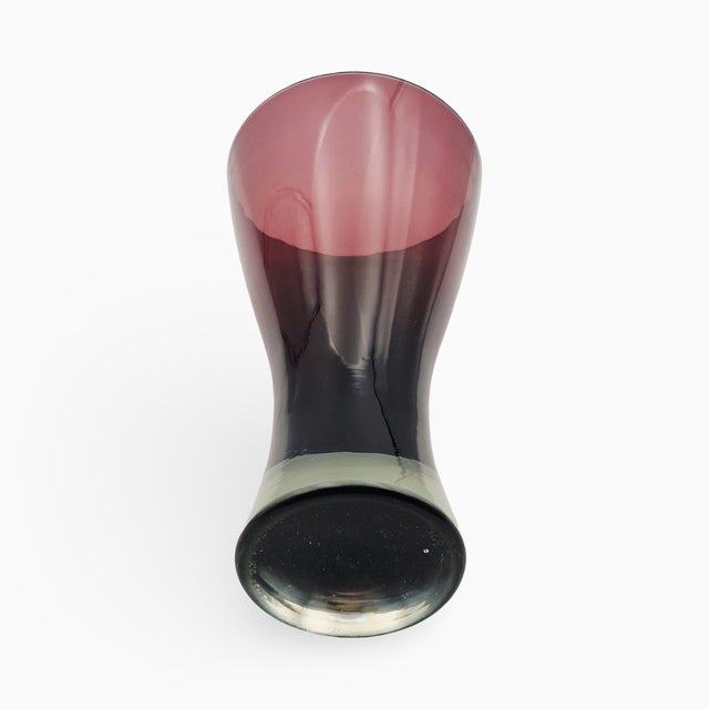 Glass Model 1369 Flindell Vase by Tamara Aladin for Riihimaki / Riihimaen Lasi Oy, Finland, 1960s For Sale - Image 10 of 15