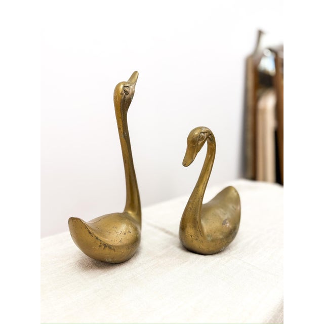 Mid-Century Modern Pair of Vintage Brass Swan Figurines Decorative Statues McM, Postmodern Decor For Sale - Image 3 of 6