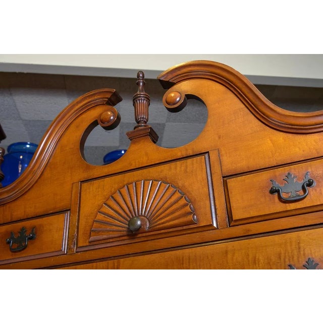 Wood C.1930 American Maple Chest on Stand For Sale - Image 7 of 9