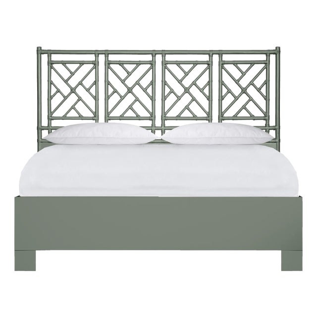 Chippendale Standard Bed King, Evergreen For Sale