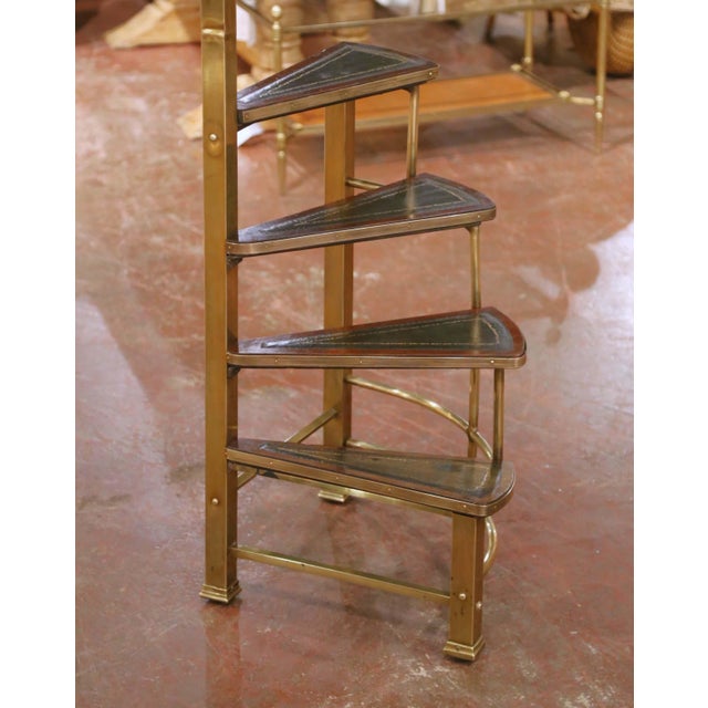 Metal Early 20th Century English Edwardian Four-Step Brass and Leather Library Steps For Sale - Image 7 of 15