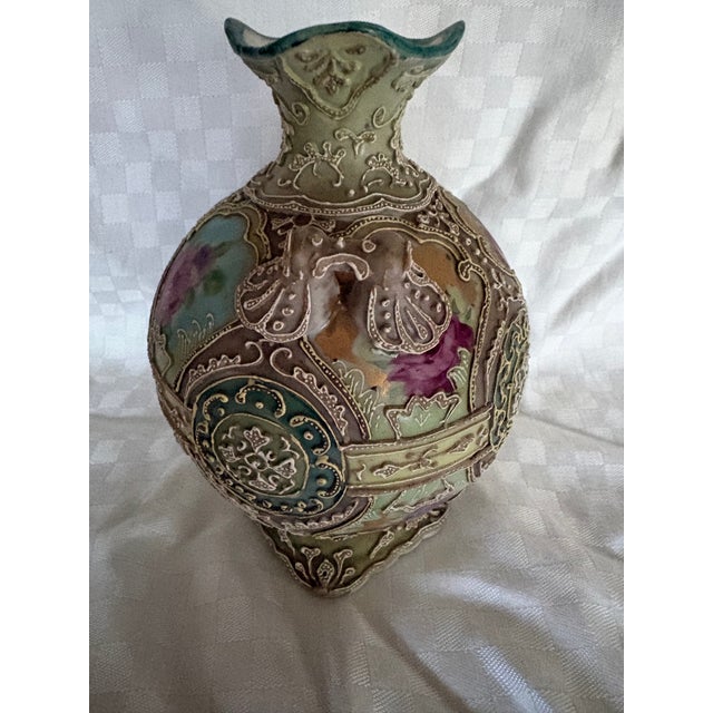 Late 19th Century Late 19th C Japanese Double Handles Moriage Porcelain Vase For Sale - Image 5 of 16
