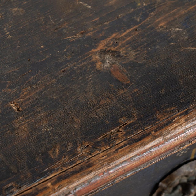 Blue 19th Century Hungarian Pine Trunk With Original Hand Painted Decoration and Drawer For Sale - Image 8 of 18