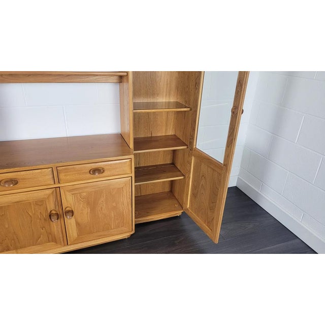 Tall Windsor Glazed Display Cabinet attributed to Lucian Ercolani for Ercol, 1990s For Sale - Image 6 of 17