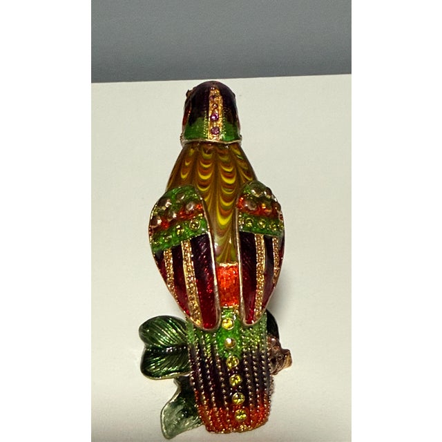 2006 Fitz and Floyd Guild Collection Jeweled Orange Beak Bird Figurine with Box This vibrant Orange Beak Bird figurine is...