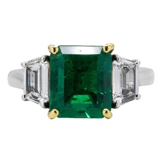 Late 20th Century Platinum Emerald Ring, Size 5 For Sale