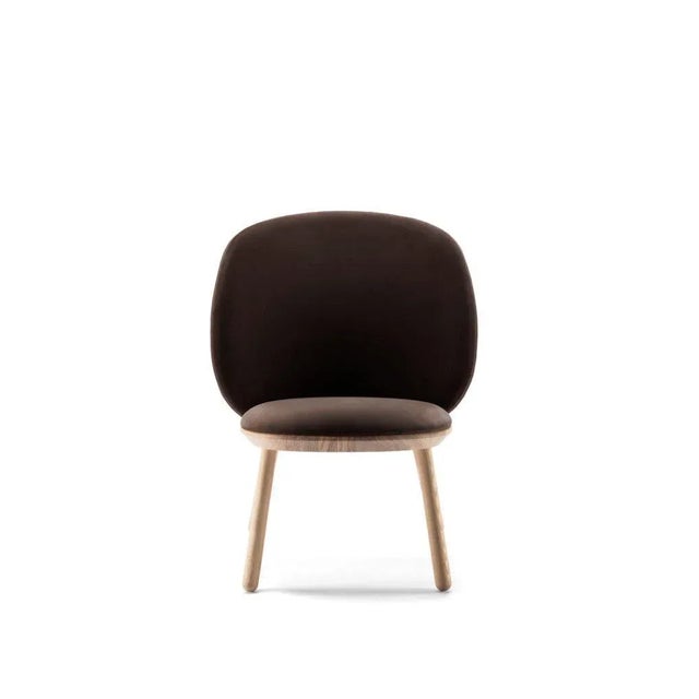 Being the youngest member of the&nbsp;Na&iuml;ve family, the Na&iuml;ve Low Chair introduces itself with a bright, yet...