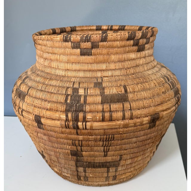 Wood 20thC 17” Polychrome Pima Akimel Oodham in the Style of Native American Olla Basket Dual Register Human & Deer Motif Willow Devils Claw and Yucca Root For Sale - Image 7 of 14