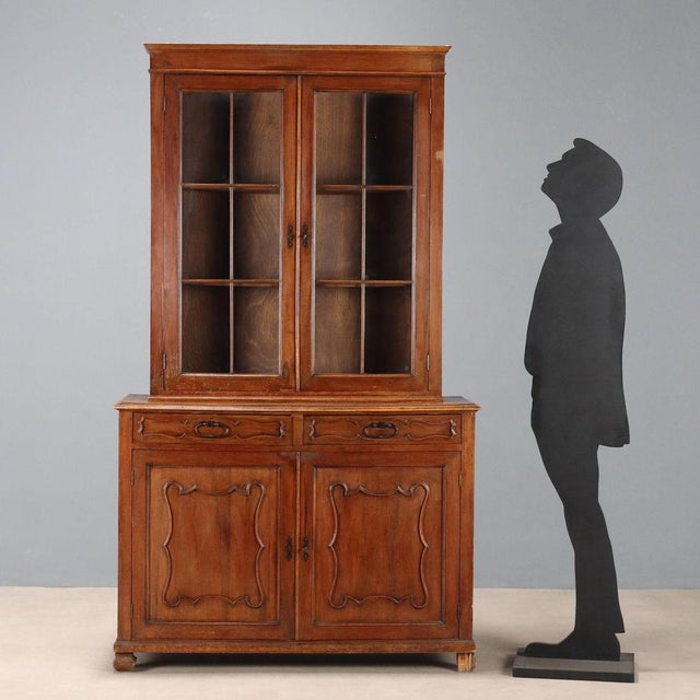 Antique Cupboard in Walnut Veneer, Italy, 20th Century For Sale - Image 3 of 14