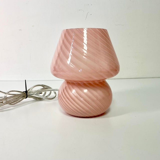 Glass Vintage Boho Chic Hollywood Regency Murano Style Mushroom Table Lamp. For Sale - Image 7 of 15