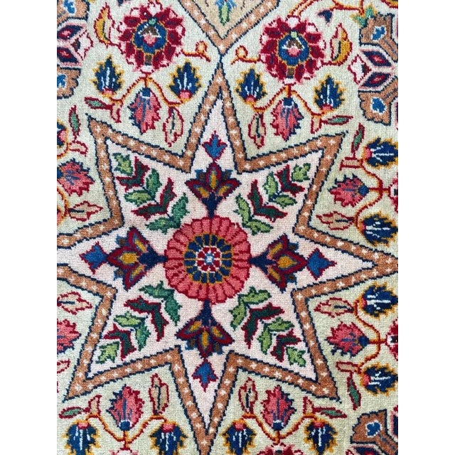 Large Mid-Century Kashan Rug For Sale - Image 17 of 18