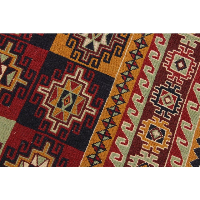 1980s Vintage Soumak Red/Green Wool Rug - 5'0'' X 7'2'' For Sale - Image 5 of 10