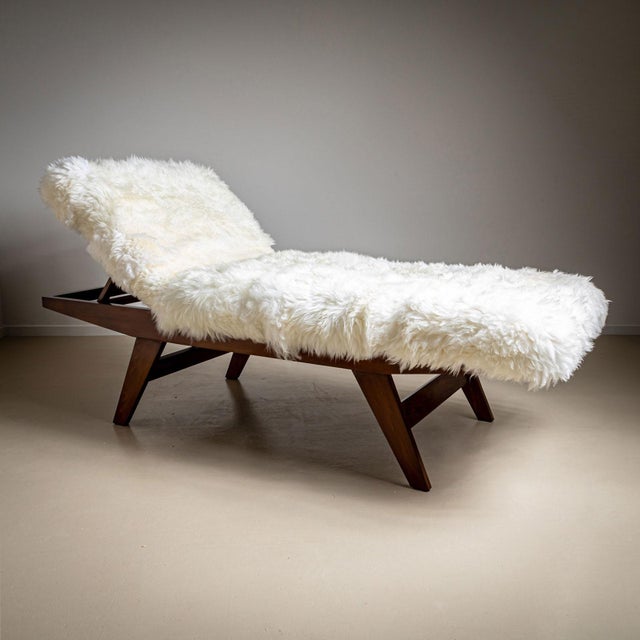 Animal Skin Large Mid-Century Wooden Daybed with Adjustable Headrest and Sheepskin Upholster For Sale - Image 7 of 8