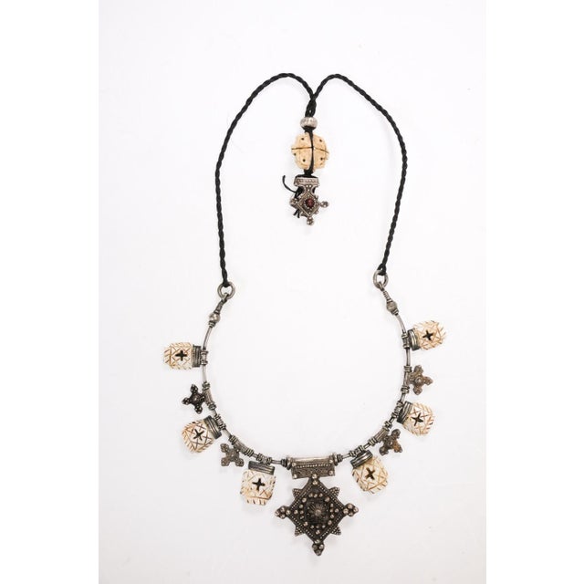 Silver & Conus Shell Necklace For Sale - Image 11 of 12