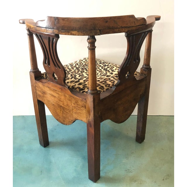 Walnut & Mahogany Chippendale Corner Chair, 1770s For Sale - Image 4 of 7
