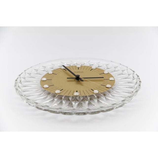Mid-Century Modern Hollywood Regency Wall Clock in Lead Crystal from Joska, 1970s For Sale - Image 3 of 9