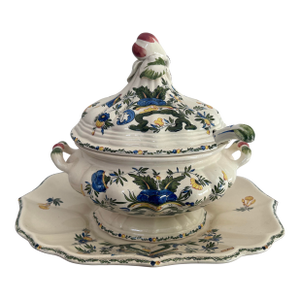1960’s Italian Faience Majolica Tureen With Lid, Ladle, and Underplate