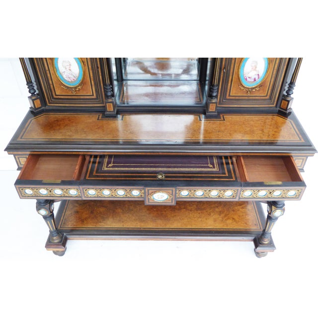 19th Century French Bonheur du Jour For Sale - Image 17 of 18