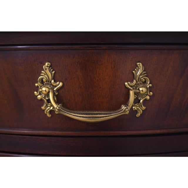 Henkel Harris Flame Mahogany Round Drum Side Table For Sale - Image 9 of 18