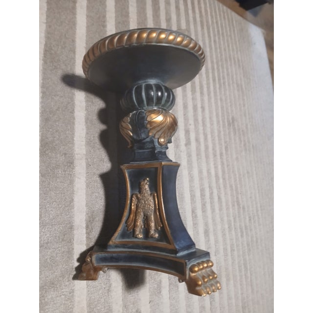 Hollywood Regency Hollywood Regency Glass Top Pedestal Side Table With Gilt Neoclassical Base For Sale - Image 3 of 9