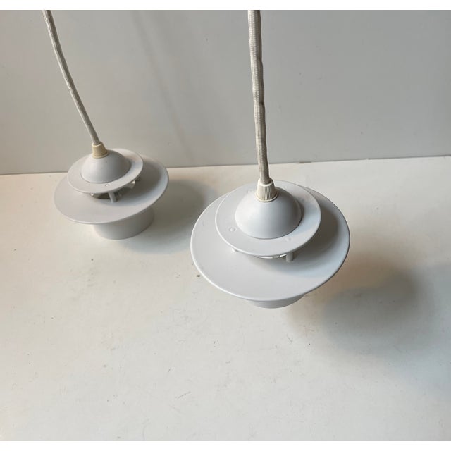 Minimalist Planet Orbit White Ceiling Pendant Lamps by Jens Møller Jensen for Louis Poulsen, 1990s, Set of 2 For Sale - Image 6 of 8