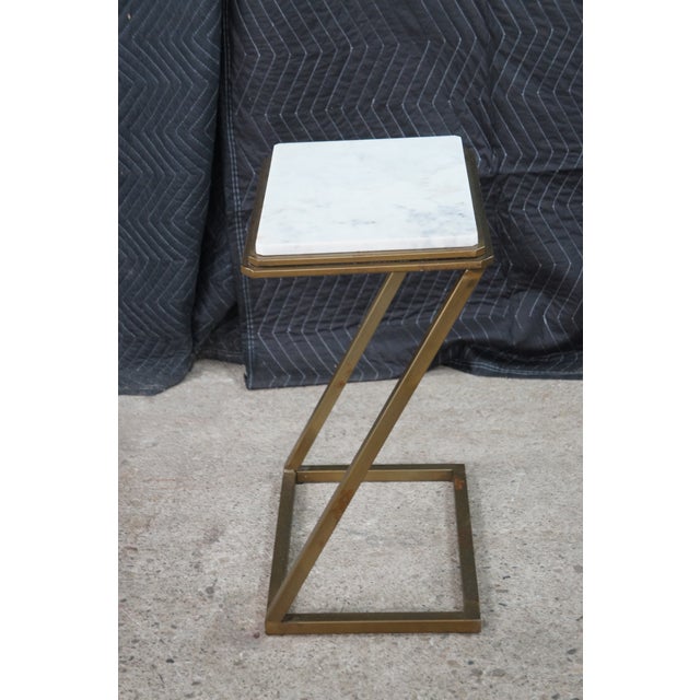 Late 20th Century Modern Chic Marble Top Brass Z Shaped Sofa End Side Table For Sale - Image 4 of 10