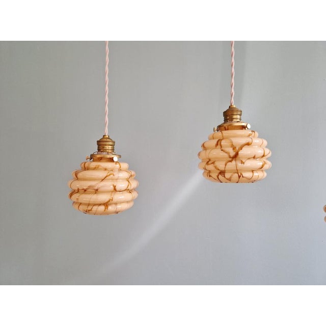 Gold Art Deco Pendant Light in Marbled Opaline and Uranium Glass from Scailmont, Belgium, 1920s-1930s For Sale - Image 8 of 18