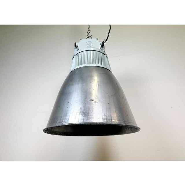 Vintage Industrial Factory Pendant Lamp in Silver from Elektrosvit, 1960s For Sale - Image 6 of 18