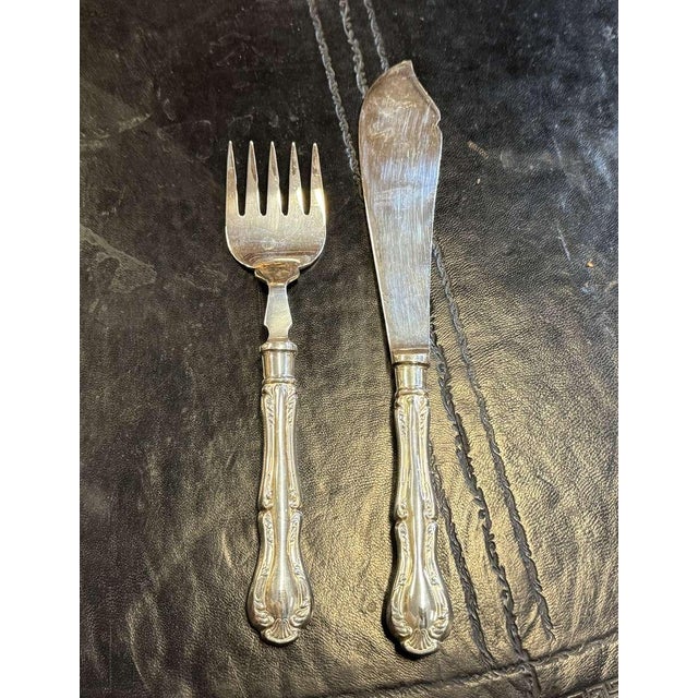 Silver-Plated Fish Serving Cutlery with Russell Pattern from Mappin & Webb, Set of 2 For Sale - Image 4 of 4