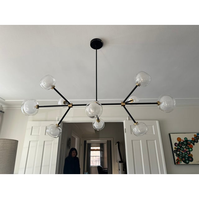 Black Modern Nobila Linear Chandelier – Sculptural Modern Elegance For Sale - Image 8 of 13