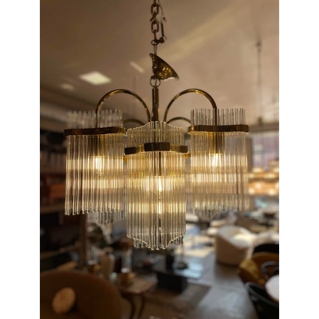 Absolutely stunning vintage chandelier from the 70s. It’s has a beautiful art deco vibe and perfect for a hallway, dining...