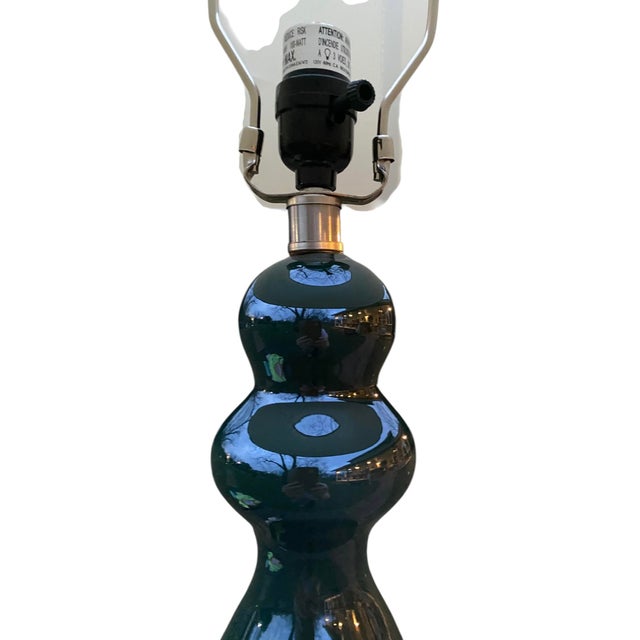 Mid 20th Century Vintage Emerald Green Ceramic Table Lamp- Lucite Base For Sale - Image 5 of 9