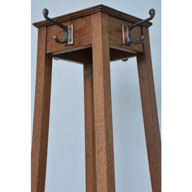 1930s English Arts and Crafts Oak Coat Stand from Astrola, 1930s For Sale - Image 5 of 18