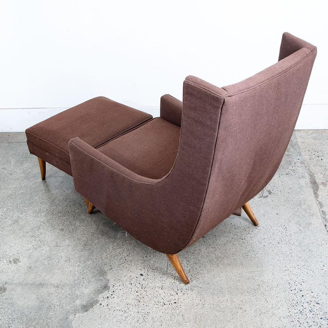 1960s Mid-Century Modern Lounge Chair Attributed to Kroehler with Brown Ottoman For Sale - Image 11 of 11