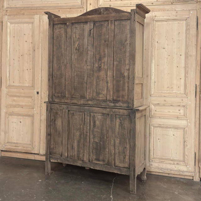 19th Century Country French Normandy Louis Philippe Period Buffet a Deux Corps in Stripped Oak For Sale - Image 18 of 18