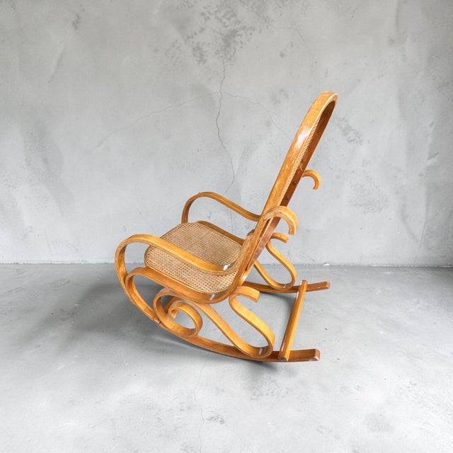 Mid-Century Modern Vintage Thonet-Style Bentwood Rocking Chair – C. 1970 For Sale - Image 3 of 14