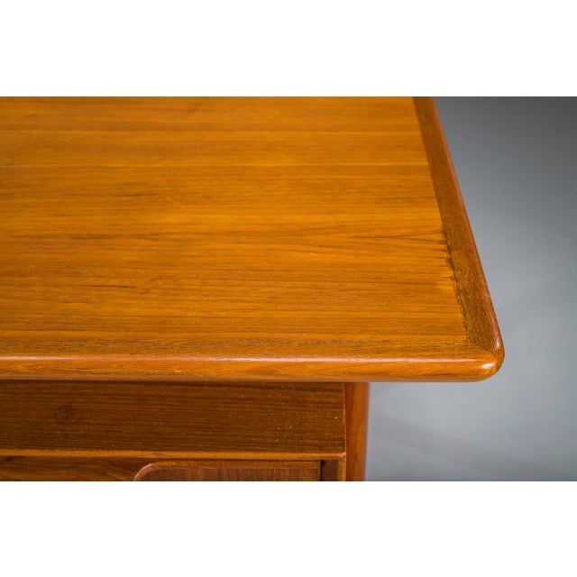Teak Model 75 Desk from Omann Jun Møbelfabrik, 1960s For Sale - Image 9 of 18