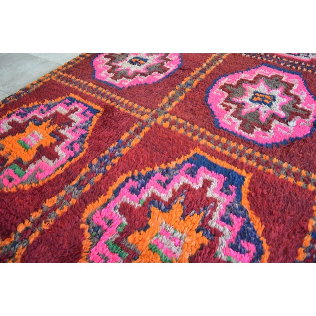 Hollywood Regency Vintage Hand Knotted Turkish Rug. Design Small Area Rug - 3′10″ X 6′3″ For Sale - Image 3 of 12