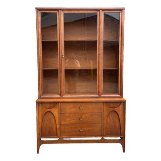 Broyhill Brasilia Two-Piece Walnut Mid Century Modern Hutch China Cabinet For Sale