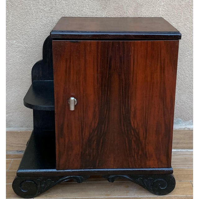 Art Deco Early 20th Century Pair of Art Deco Side Cabinets or Nightstands with Ebonized Base and Burl Walnut For Sale - Image 3 of 18