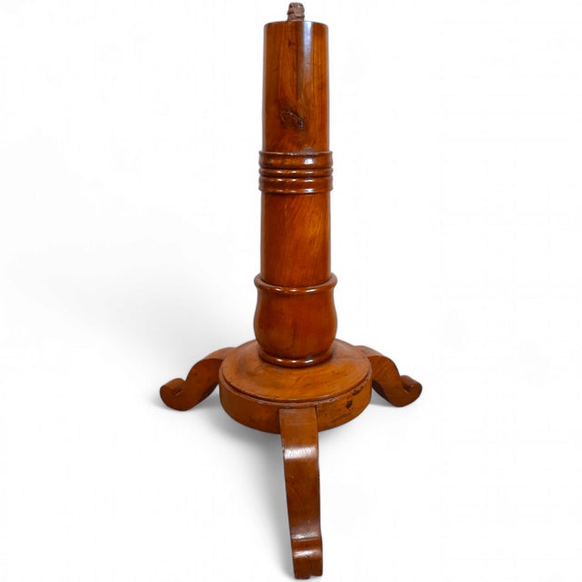 Louis Philippe Style Table in Walnut Veneer, 1830 For Sale - Image 5 of 18