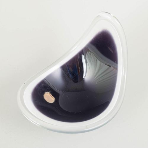 Paul Kedelv for Flygfors Bowl, 1950s. “Coquille” bowl in layered art glass with deep grey/black colouring and a white...